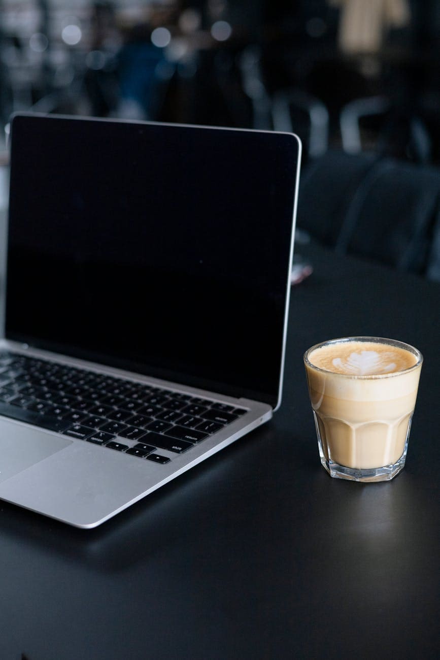 Dark Mode dalam Web Design: Tren atau Kebutuhan?